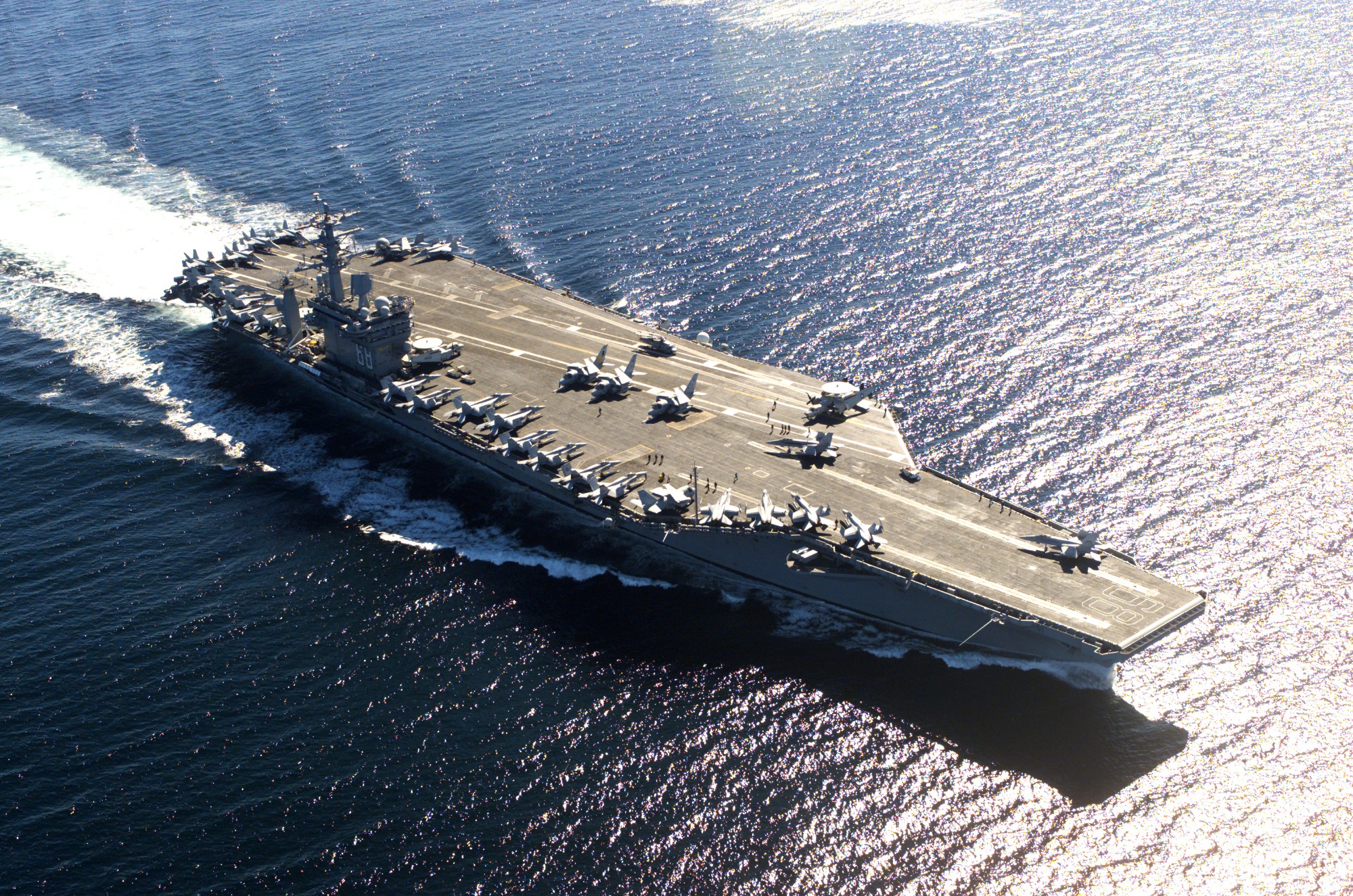 what-makes-the-u-s-navy-so-powerful-nimitz-class-aircraft-carriers